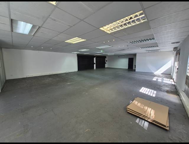 380M² OFFICE TO LET IN WOODMEAD